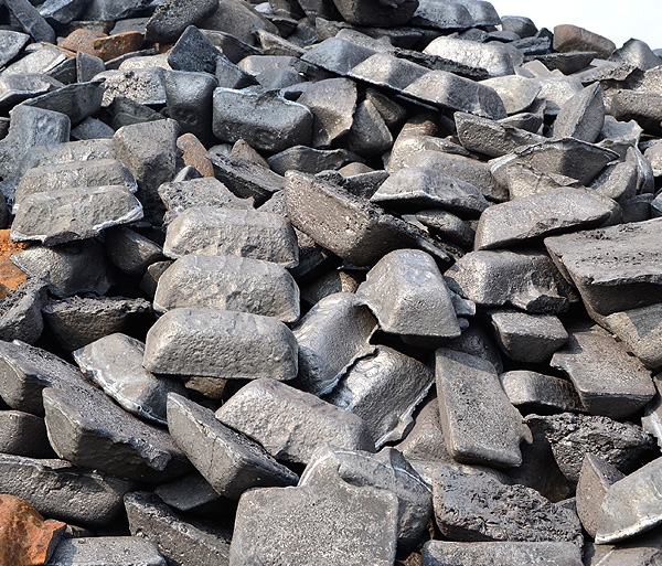 【ferronickel】什么意思_英语ferronickel的翻译_音标_读音_用法_例句_在线翻译_有道词典